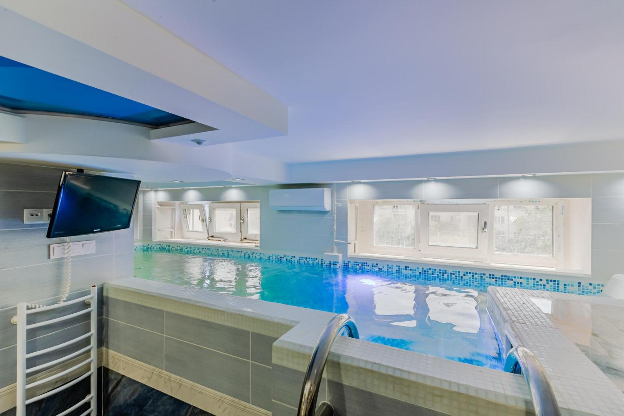 Luxury Apartment With Pool And Hammam Kijev Kültér fotó